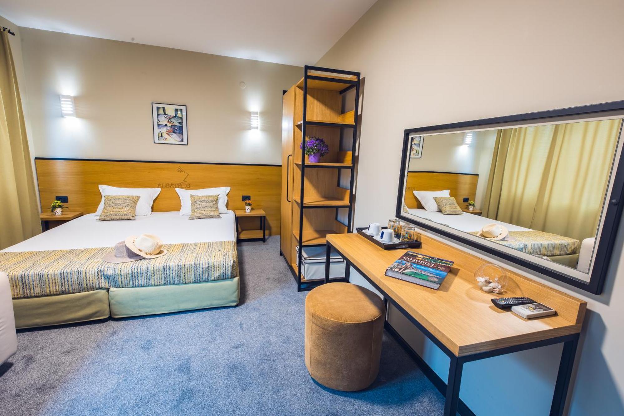 Hotel Albatros New Town Созополь Екстер'єр фото