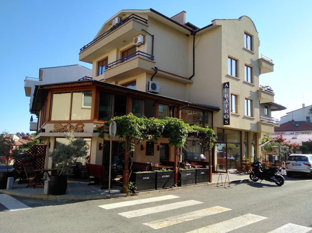 Hotel Albatros New Town Созополь Екстер'єр фото