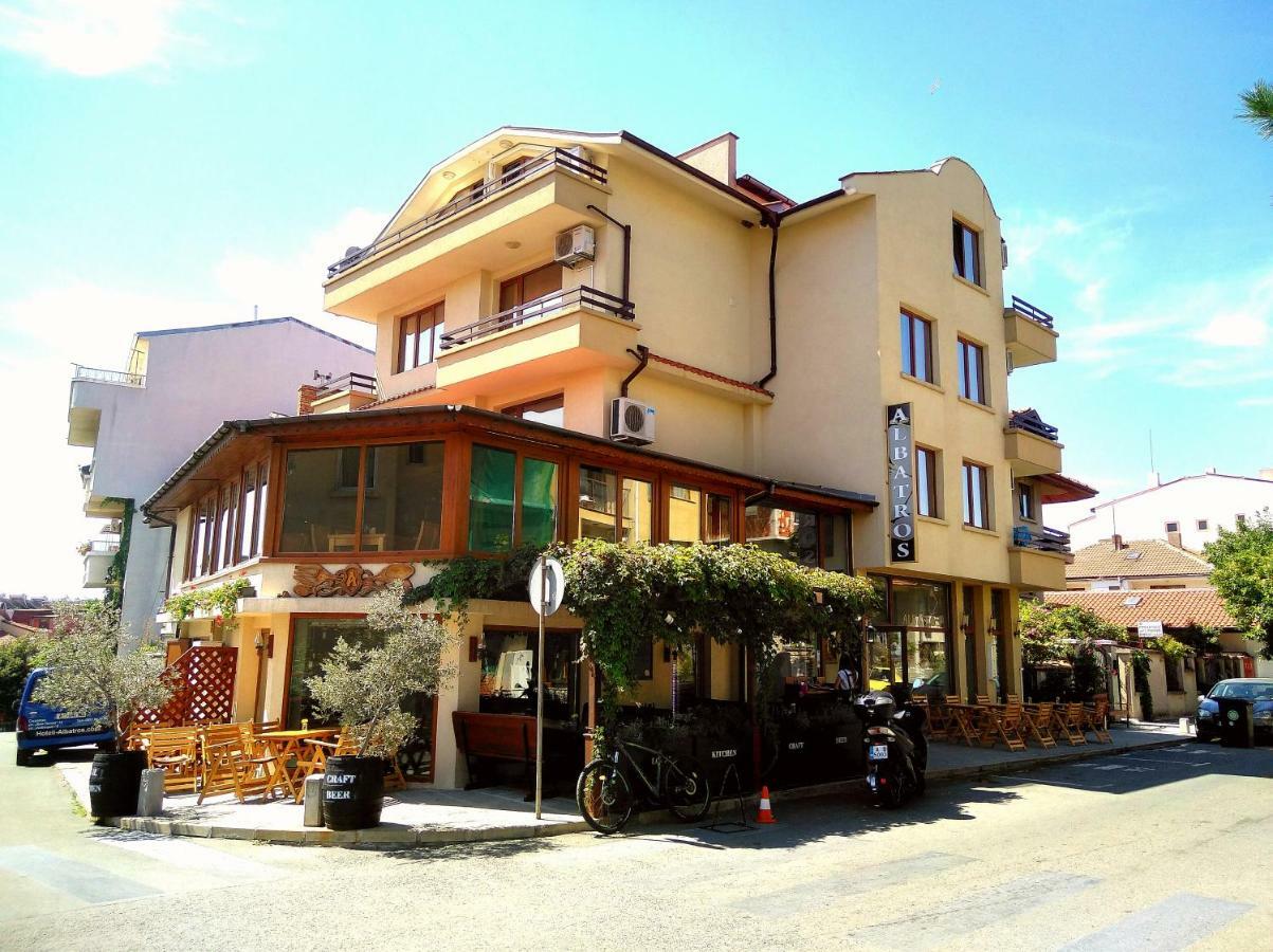 Hotel Albatros New Town Созополь Екстер'єр фото